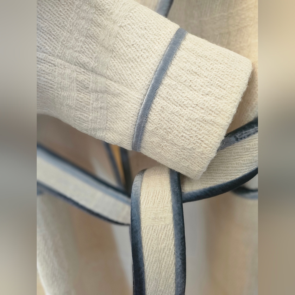 Tory Burch Women's Cream and Blue Velvet Trim Coat - Picture 5 of 8